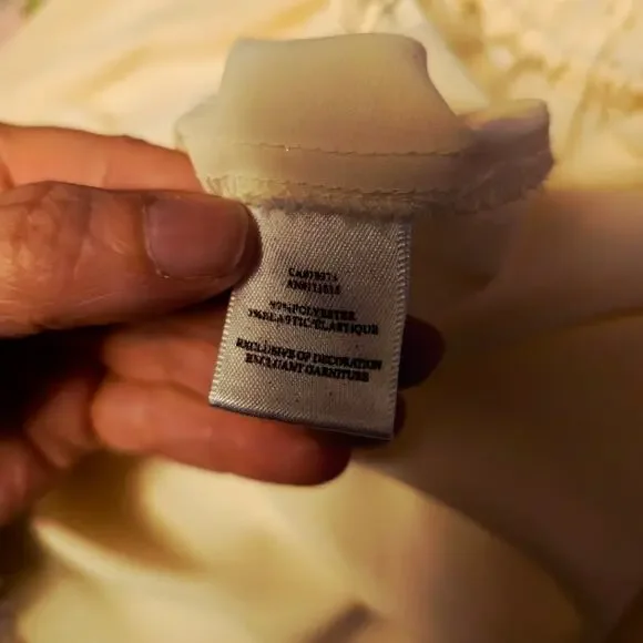 Robbi & Nikki cream peasant blouse size medium - Picture 6 of 6